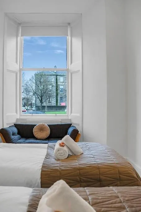 Apartment Luxury 3 Bed 2 Bath Main Door Apartm At Wardie Bay Edinburgh