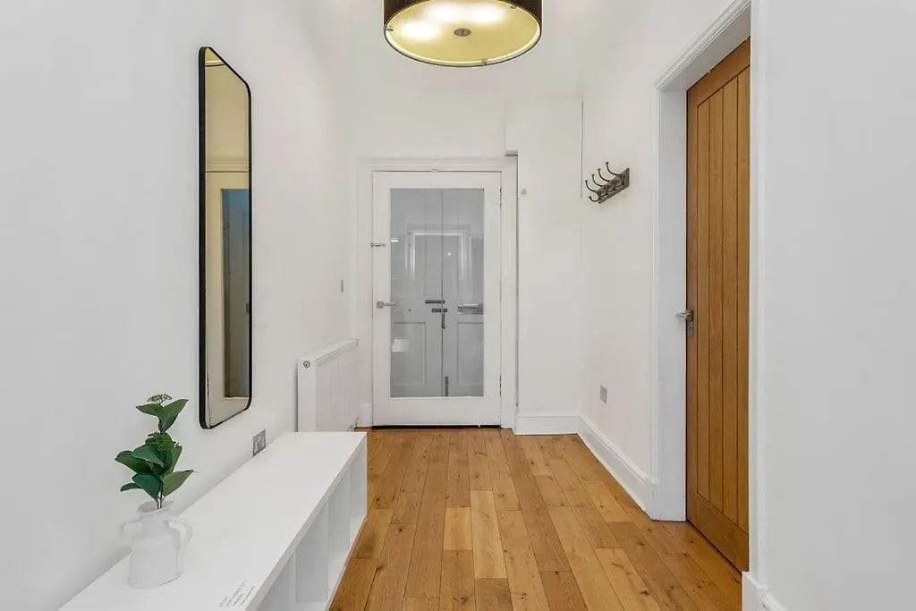 Luxury 3 Bed 2 Bath Main Door Apartm At Wardie Bay Edinburgh Apartment