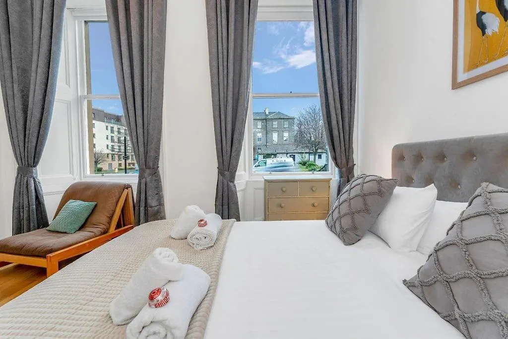 Luxury 3 Bed 2 Bath Main Door Apartm At Wardie Bay Edinburgh United Kingdom