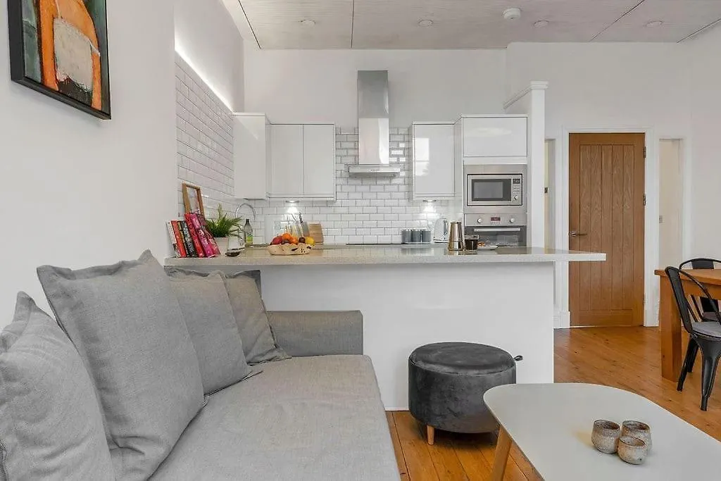 Apartment Luxury 3 Bed 2 Bath Main Door Apartm At Wardie Bay Edinburgh United Kingdom