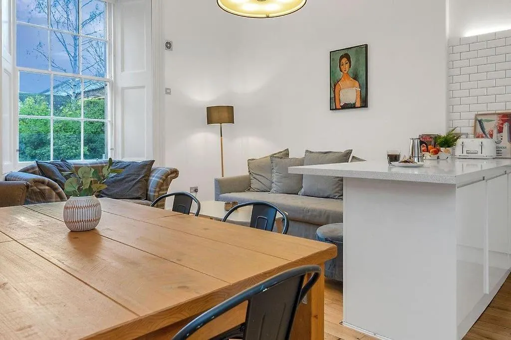 Luxury 3 Bed 2 Bath Main Door Apartm At Wardie Bay Edinburgh 0*,